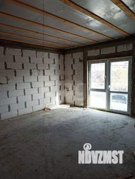 Дом 288м&sup2;, 3-этажный, участок 6 сот.  