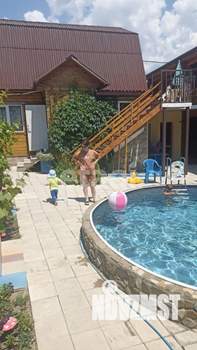 Дом 400м&sup2;, 2-этажный, участок 5 сот.  