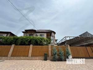 Дом 287м&sup2;, 3-этажный, участок 4 сот.  