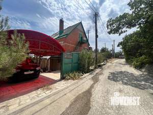 Дом 130м&sup2;, 2-этажный, участок 6 сот.  