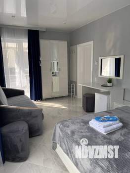 Дом 182м², 2-этажный, участок 10 сот.  