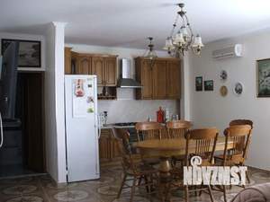 Дом 389м&sup2;, 3-этажный, участок 6 сот.  