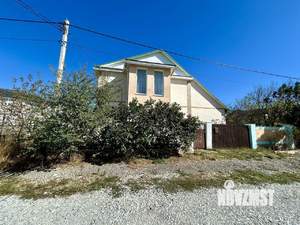 Дом 180м&sup2;, 2-этажный, участок 4 сот.  