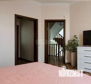 Дом 176м&sup2;, 3-этажный, участок 2 сот.  