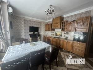 Дом 450м&sup2;, 3-этажный, участок 5 сот.  