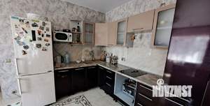 Дом 228м&sup2;, 3-этажный, участок 5 сот.  