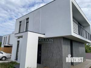 Дом 174м², 2-этажный, участок 5 сот.  