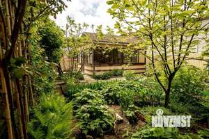 Дом 526м&sup2;, 3-этажный, участок 8 сот.  