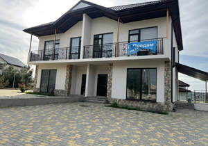 Дом 335м&sup2;, 2-этажный, участок 6 сот.  