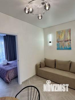 Дом 198м&sup2;, 2-этажный, участок 4 сот.  