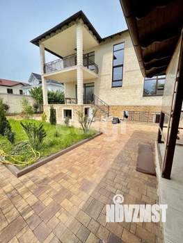 Дом 400м&sup2;, 3-этажный, участок 7 сот.  