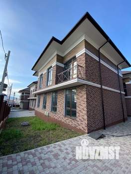 Таунхаус 223м&sup2;, 3-этажный, участок 2 сот.  