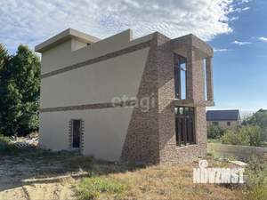 Дом 180м&sup2;, 2-этажный, участок 6 сот.  