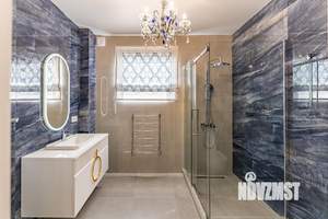 Коттедж 288м&sup2;, 3-этажный, участок 6 сот.  