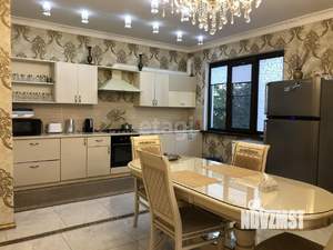 Дом 270м², 2-этажный, участок 4 сот.  