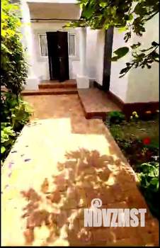 Дом 132м&sup2;, 2-этажный, участок 4 сот.  