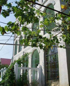 Дом 340м&sup2;, 3-этажный, участок 12 сот.  