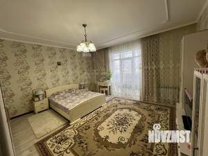 Дом 225м&sup2;, 3-этажный, участок 1 сот.  