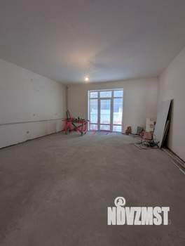 Коттедж 213м&sup2;, 3-этажный, участок 2 сот.  