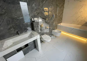 Дом 300м&sup2;, 3-этажный, участок 3 сот.  