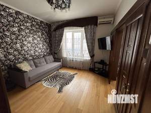 Дом 287м&sup2;, 3-этажный, участок 4 сот.  