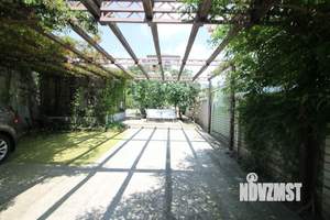 Дом 349м&sup2;, 3-этажный, участок 5 сот.  