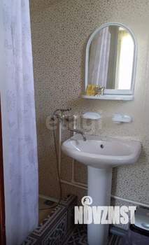 Дом 200м&sup2;, 2-этажный, участок 6 сот.  