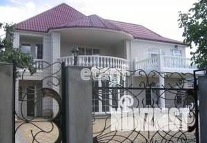 Дом 177м&sup2;, 2-этажный, участок 5 сот.  