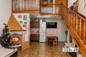 Дом 112м&sup2;, 3-этажный, участок 6 сот.  