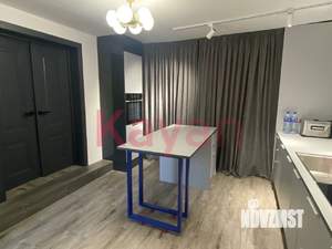 Дом 234м&sup2;, 2-этажный, участок 4 сот.  