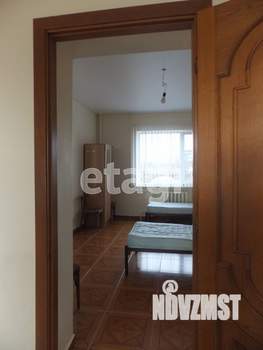 Дом 320м&sup2;, 3-этажный, участок 5 сот.  