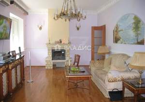 Дом 516м&sup2;, 4-этажный, участок 8 сот.  