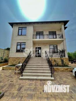 Дом 400м&sup2;, 3-этажный, участок 7 сот.  