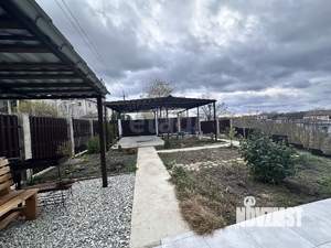 Дом 393м&sup2;, 4-этажный, участок 7 сот.  