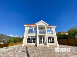 Дом 166м&sup2;, 2-этажный, участок 8 сот.  