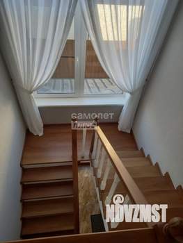 Дом 180м², 2-этажный, участок 6 сот.  
