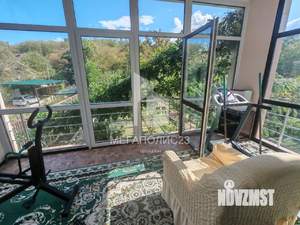 Дом 280м&sup2;, 3-этажный, участок 6 сот.  