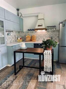 Дом 180м&sup2;, 2-этажный, участок 5 сот.  