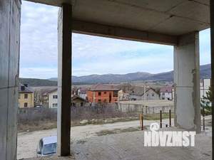 Дом 180м&sup2;, 1-этажный, участок 4 сот.  