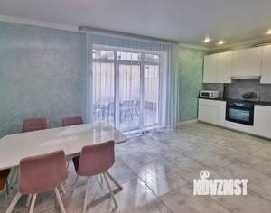 Дом 140м², 3-этажный, участок 3 сот.  