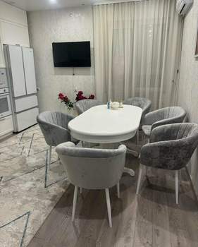 Дом 250м², 3-этажный, участок 8 сот.  