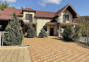 Дом 324м&sup2;, 2-этажный, участок 7 сот.  