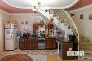 Дом 201м&sup2;, 2-этажный, участок 2 сот.  