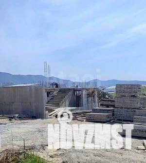 Дом 325м&sup2;, 2-этажный, участок 6 сот.  