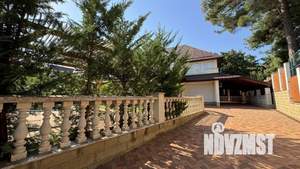 Дом 308м², 2-этажный, участок 9 сот.  