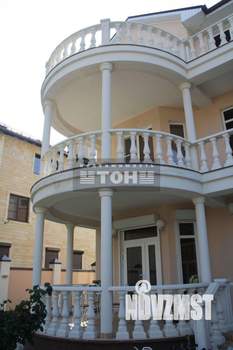 Коттедж 367м&sup2;, 3-этажный, участок 6 сот.  