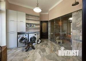 Коттедж 296м&sup2;, 2-этажный, участок 5 сот.  