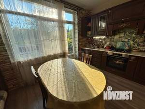 Дом 353м², 3-этажный, участок 7 сот.  