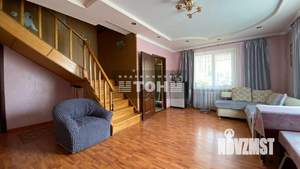 Коттедж 235м², 3-этажный, участок 6 сот.  