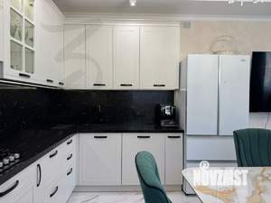 Дом 305м², 3-этажный, участок 4 сот.  